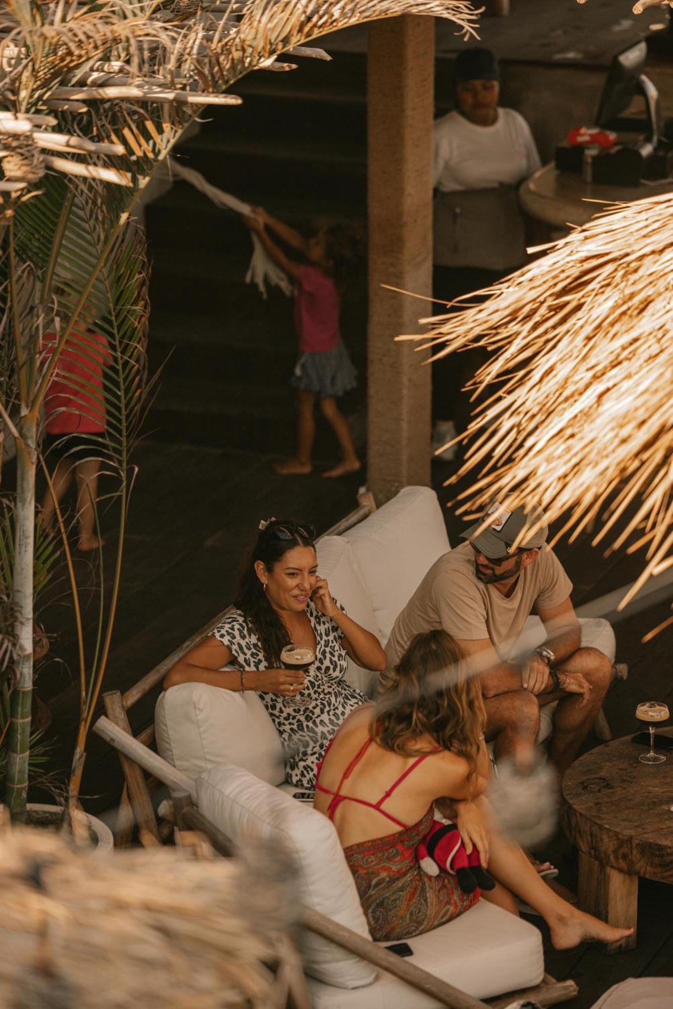Pondok Nyoman Bagus Guest House Canggu Екстериор снимка