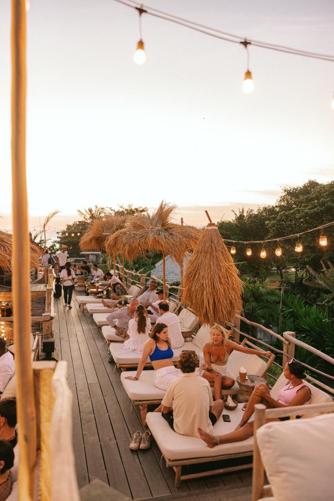 Pondok Nyoman Bagus Guest House Canggu Екстериор снимка